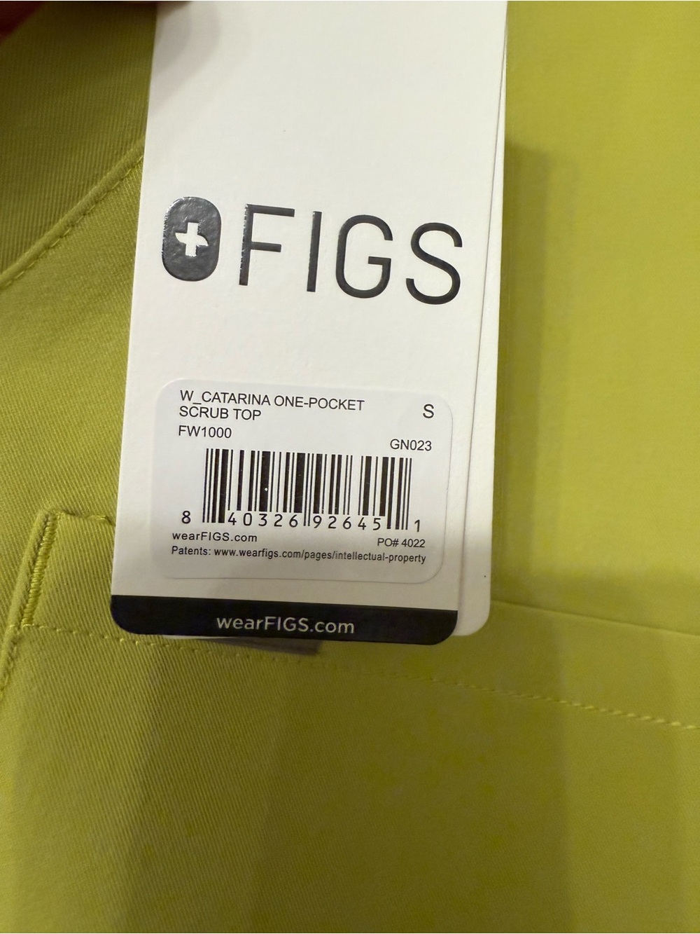 Figs Limeade Scrub Set- Catarina One-Pocket Top and Zamora High-Waisted Joggers - Picture 3 of 4